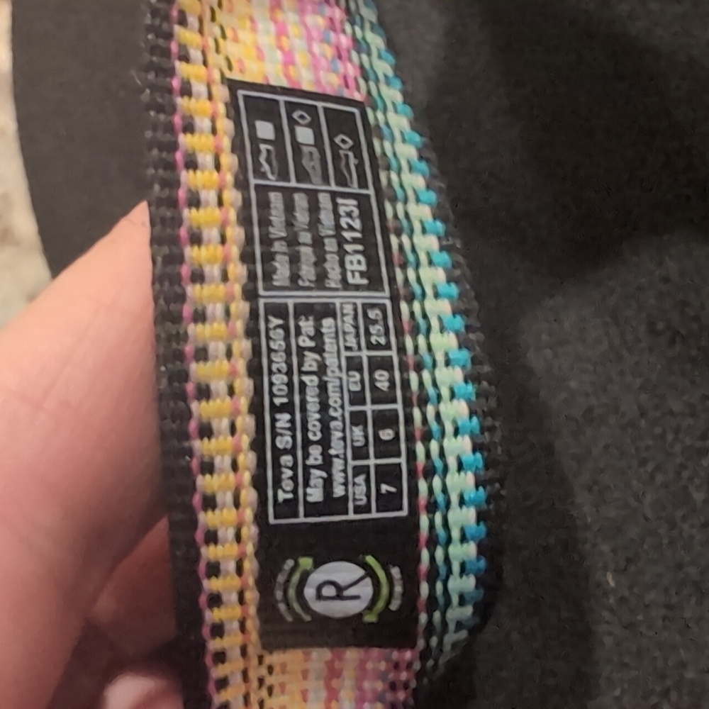 Teva Flip Flops big Boys 7 - Picture 2 of 6